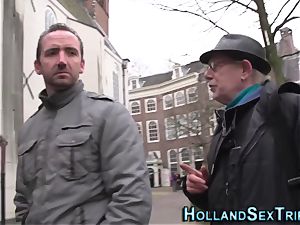 Dutch hooker gets jizz